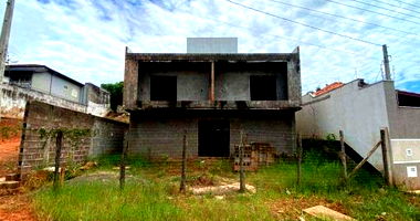 Terreno Urbano Desocupado em Franca-SP