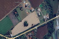 Terreno rural com 3,23 ha, área total destacada