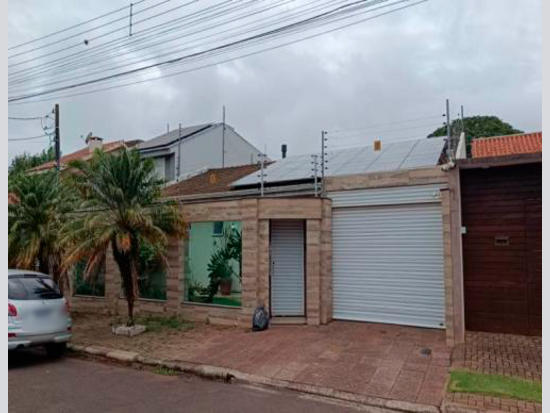 Casa em Cascavel/PR com 209m² construída e terreno de 420m²