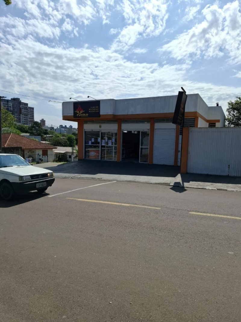 Terreno Comercial com Construção em Passo Fundo