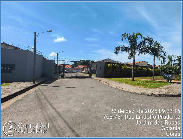 Casa com 2 quartos, 1 vaga de garagem, 50,55m² de área construída, ocupada