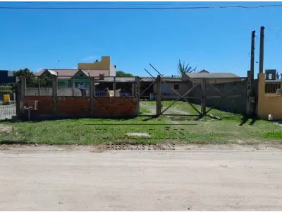 Direitos e Ações sobre Terreno com Construção em Pelotas