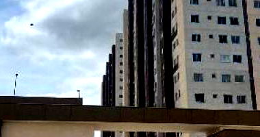 Apartamento moderno com 2 quartos e 102 m² de área construída