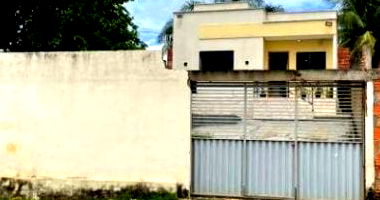 Casa 2 quartos 1 banheiro 57m² área construída, ocupada