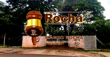 Chácara com Salão de Festas, Cozinha, Campo de Futebol e Residência