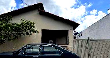 Casa 55m² com 2 quartos e garagem