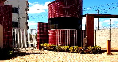 Apartamento com 2 Quartos e 2 Banheiros em Mossoró