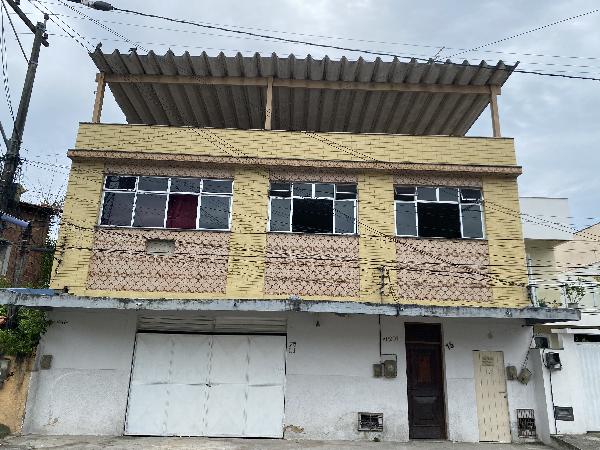 Comercial com 106,55m² área privativa, wc e sala