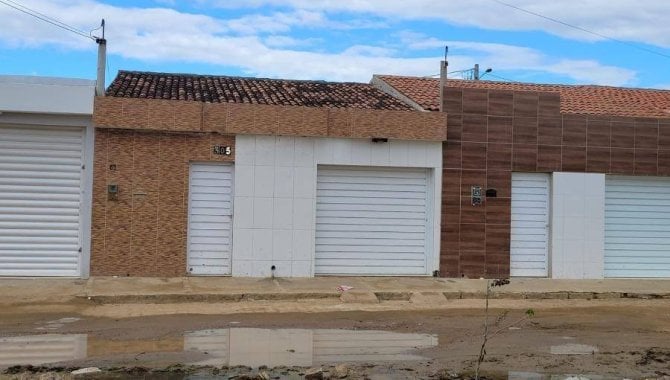 Casa em Condomínio 80 m² com 2 Quartos e 2 Banheiros