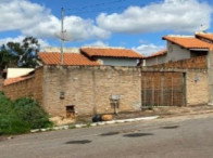 Casa com 2 Quartos em Coromandel/MG