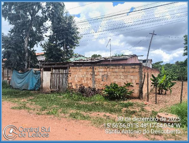 Casa com 2 quartos, 52,2m², terreno 240m²