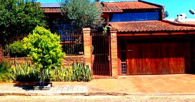 Casa com 2 Quartos e 2 Banheiros em Passo Fundo/RS