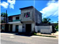Casa com 200m², terreno 1306,8m², ocupada irregularmente