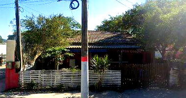 Casa 2 quartos, 2 banheiros, 72m² construída, 1 vaga
