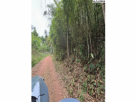 50% de terreno com 768m² em aclive, sem edificação