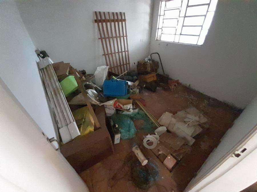 Casa com 3 quartos, 2 banheiros e 2 vagas, 211m² construída