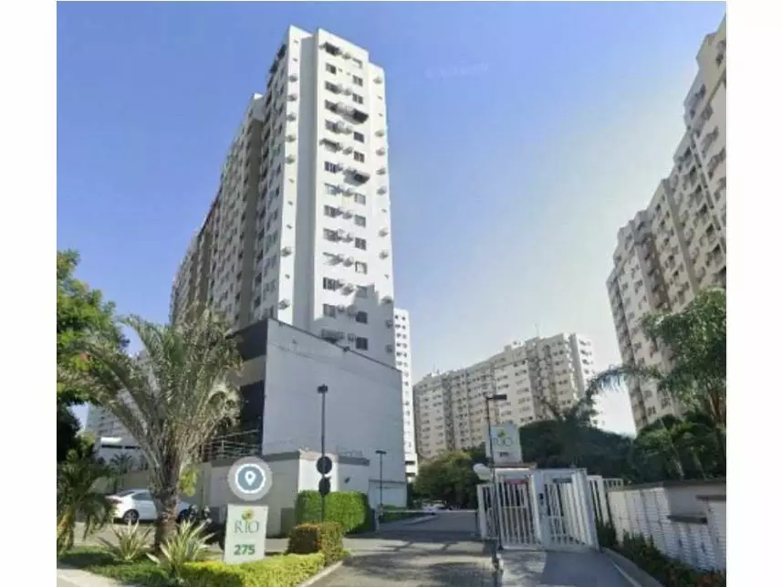 Apartamento com 1 vaga em Del Castilho