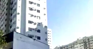 Apartamento com 1 vaga em Del Castilho