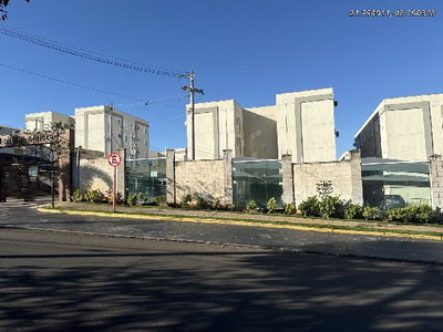 Apartamento 2 Quartos com Terraço e 1 Vaga