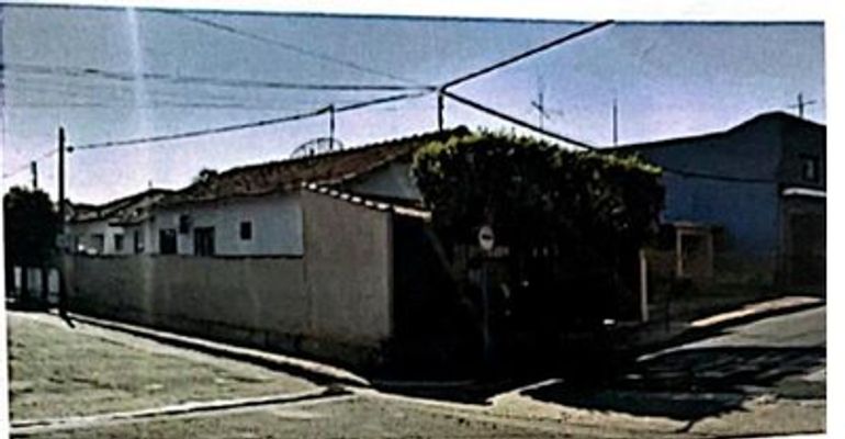 Imóvel residencial com 2 casas em Urupês/SP - 21,5m²