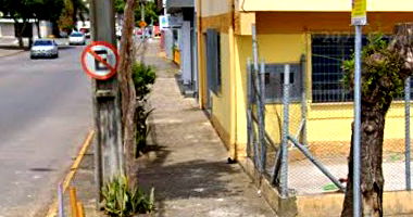 Casa de esquina, 2 pisos, bairro São José, Caxias do Sul/RS