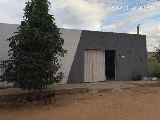Casa com 2 quartos, 75,54 m², área de terreno 198 m²