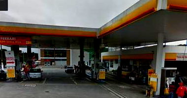 Terreno com posto de combustível em SP