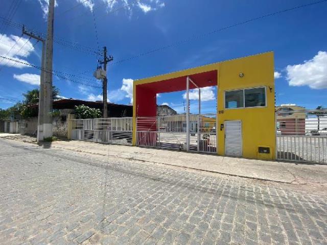 Casa com 2 quartos em Maceió, AL