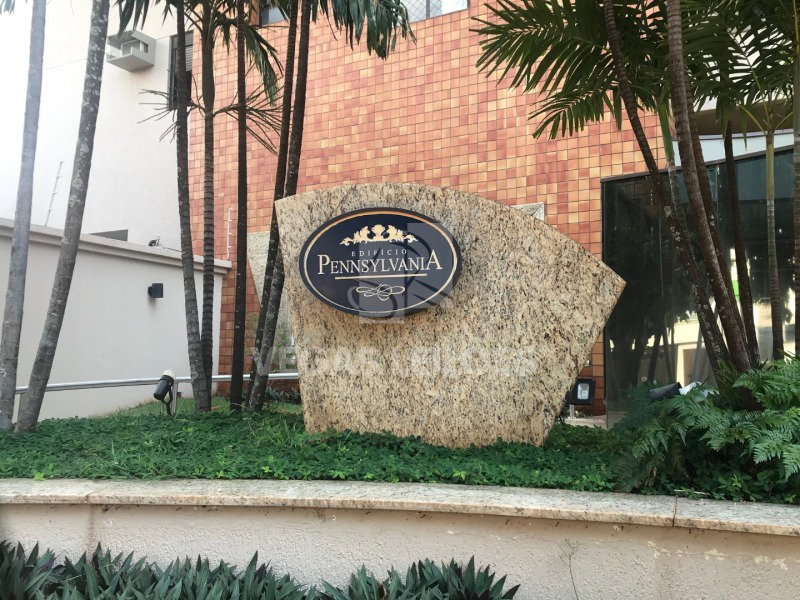 Apartamento 154, 15º andar, 2 vagas, 155,95m²