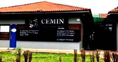 Casa de Alvenaria com 4 Suítes e 4 Vagas em Cruzeiro do Oeste/PR