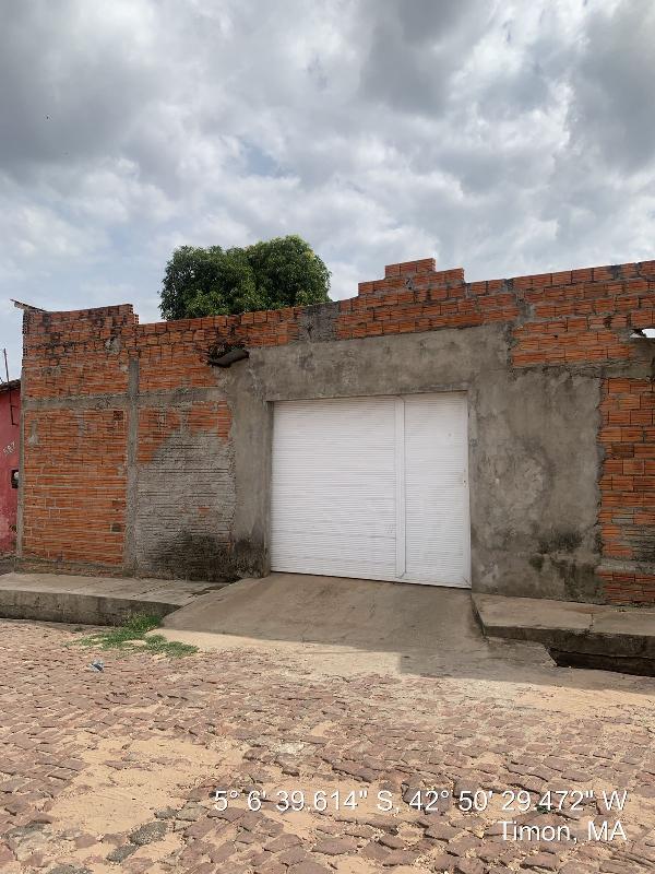 Casa com 3 quartos, 2 banheiros e 1 vaga de garagem