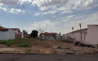Terreno de 324m² no Jardim Bela Vista