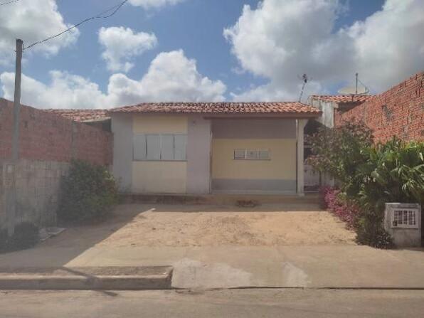 Casa com 2 quartos, 2 banheiros, 1 vaga e 53,9m² construída