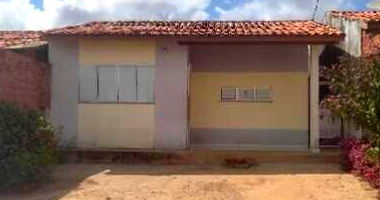 Casa com 2 quartos, 2 banheiros, 1 vaga e 53,9m² construída