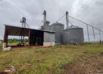 Imóvel Rural com 48.400m² e Benfeitorias em Tuneiras do Oeste/PR