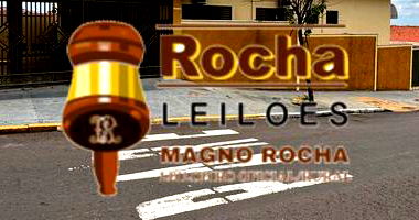 Terreno com prédio residencial em Presidente Bernardes/SP