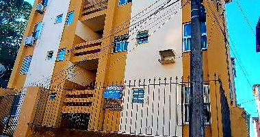 Apartamento com 2 Quartos e Área Privativa em Salvador
