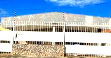 Casa com 245m² construída e terreno de 360m², imóvel ocupado