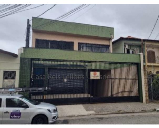 Imóvel Comercial com 2.449m² de área construída e 400m² de terreno