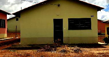 Casa 2 quartos, 1 banheiro, 40,83m² construída, 1 vaga