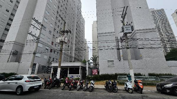 Apartamento com 2 quartos em São Paulo