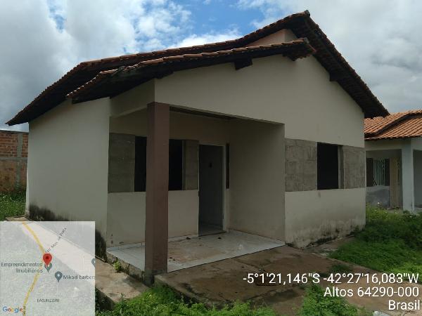 Casa com 2 quartos, varanda e 58,5m² em Altos/PI