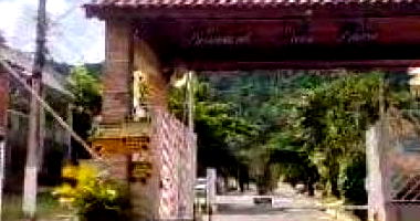 Casa em Condomínio com 3 Quartos e 3 Banheiros em Barra do Piraí