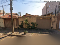 Casa com 261m² em Lote de 390m²