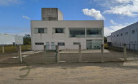 Terreno comercial com pavilhão industrial, 2.192m², 16 ambientes
