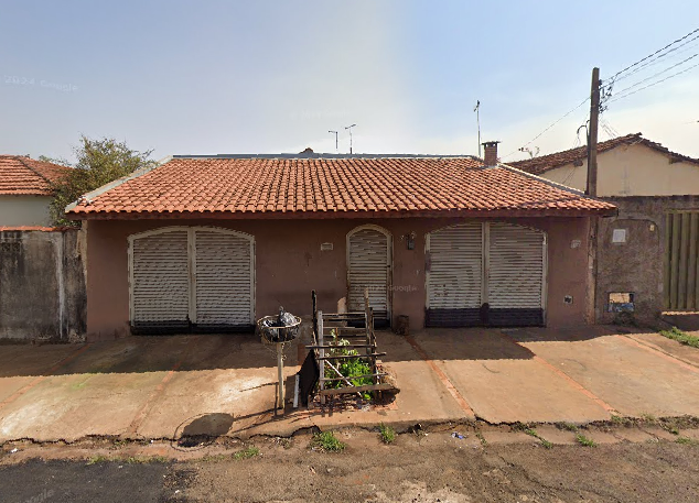Casa com 2 quartos, 1 banheiro, 100m² construída, ocupada
