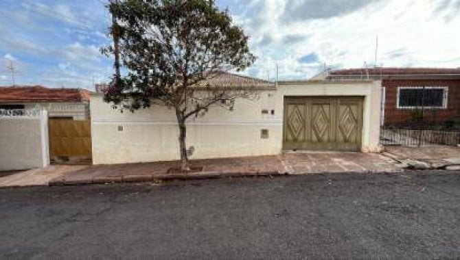 Casa em Araraquara com 132 m²
