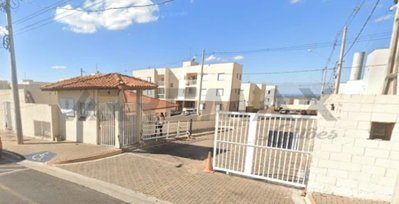 Apartamento Térreo com Terraço e Vaga em Condomínio