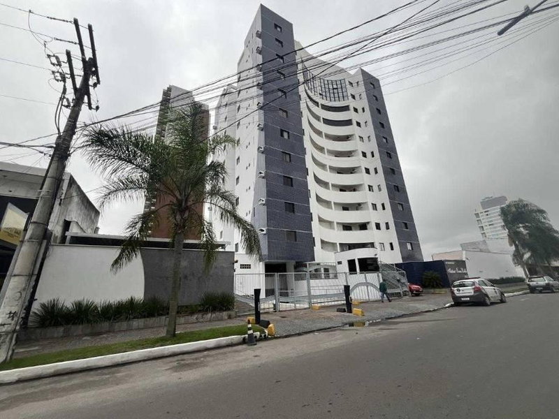 Apartamento com 4 Quartos em Feira de Santana - BA