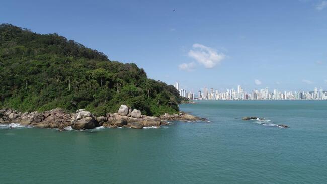 Terreno Frente para o Mar em Balneário Camboriú - 83.000m²